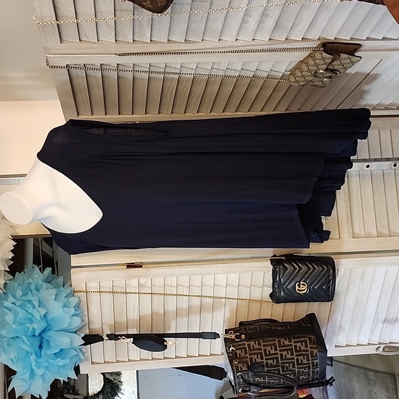 Ladies sleeveless blouse - Picture 3 of 7